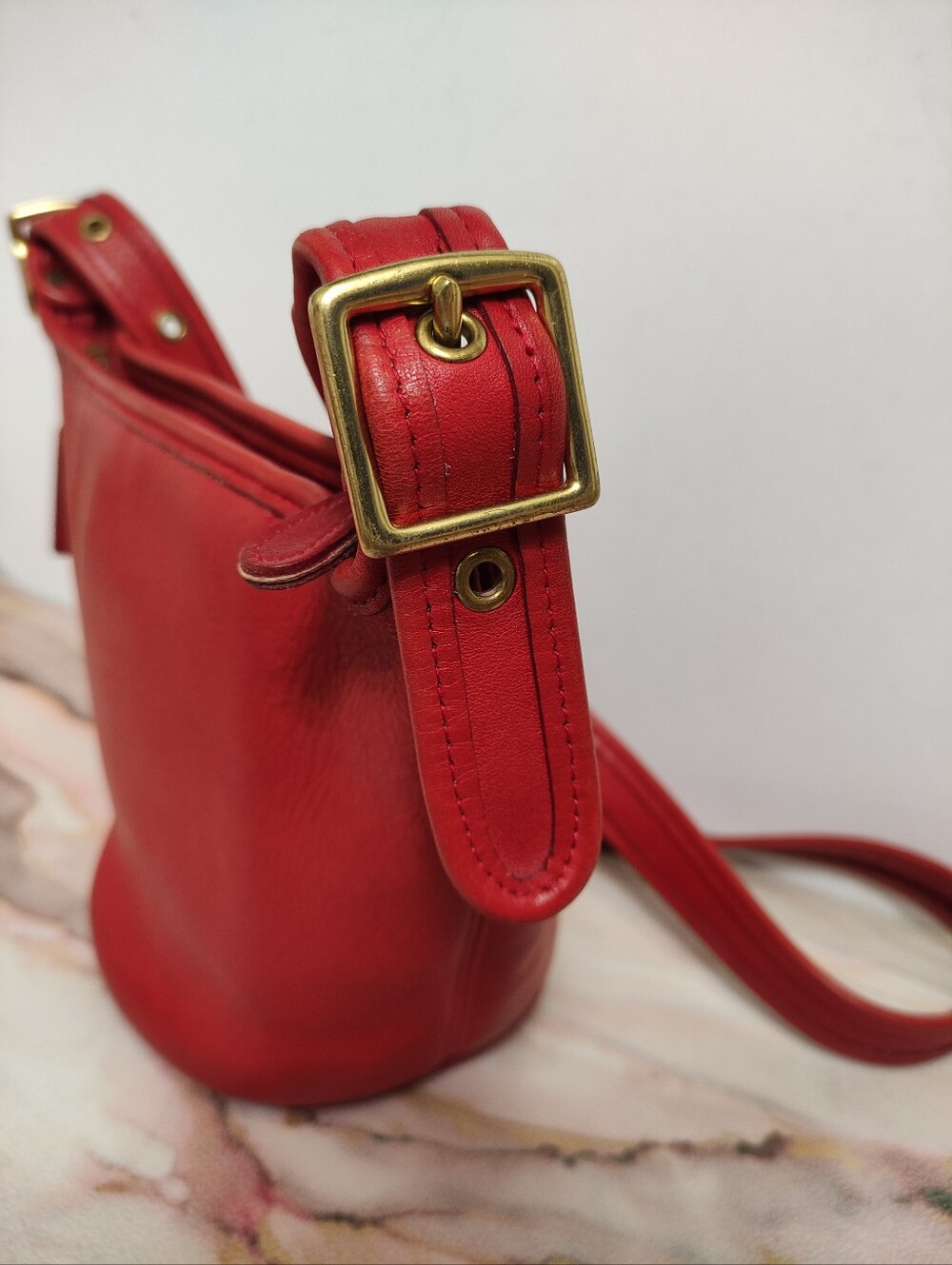 Vintage Coach 9019 Maggie Duffle Bag Red - Picture 5 of 12